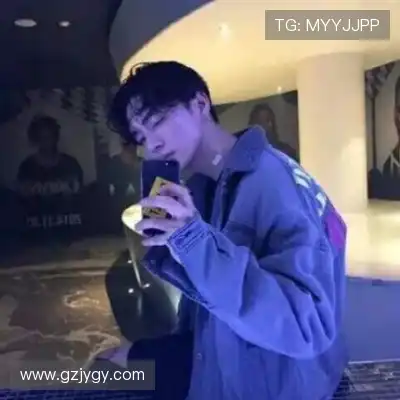 姬镇裙